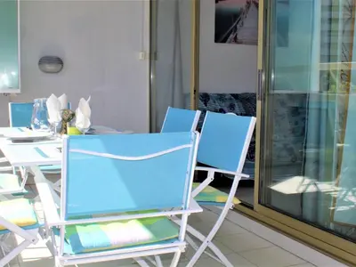 Plan de l'établissement Bel appartement 3 pièces avec terrasse et parking à Villeneuve-Loubet Plage - FR-1-252A-84