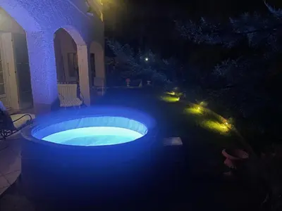 Plan de l'établissement Domaine des Tuilières avec Jacuzzi
