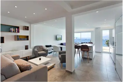 Coin salon dans l'établissement REF 1229 - Cannes Croisette - Sea view apartment for rent