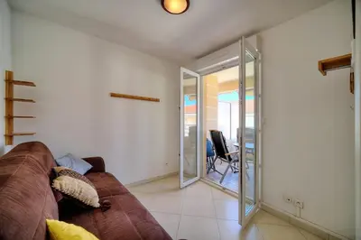 Coin salon dans l'établissement REF 1766 - Cannes Center - Apartment for rent