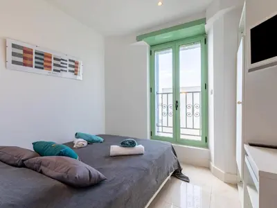Télévision ou salle de divertissement dans l'établissement Apartment Les Araucarias by Interhome