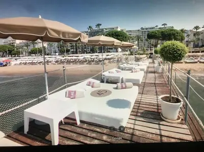 Restaurant ou autre lieu de restauration dans l'établissement Eider croisette