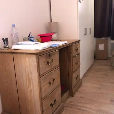 Cuisine ou kitchenette dans l'établissement 2 pièces 2 terrasses 100 m Croisette très clair.
