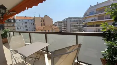 Balcon ou terrasse dans l'établissement Le Fragonard