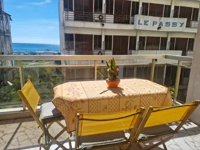 Balcon ou terrasse dans l'établissement Juan-Les-Pins centre