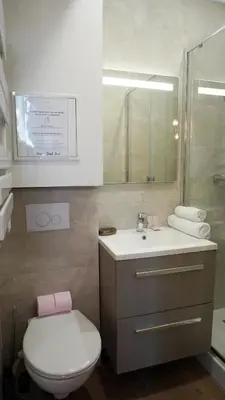 Salle de bains dans l'établissement Proche Carlton & Croisette, Appartement 301 - Palmazur Vacances