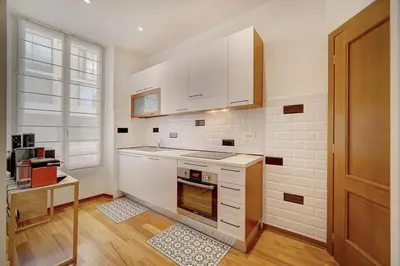 Cuisine ou kitchenette dans l'établissement REF 1320 - Cannes Center - Apartment for rent