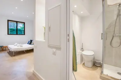 Salle de bains dans l'établissement Studio Lys - Welkeys