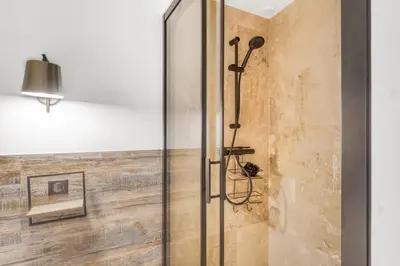 Salle de bains dans l'établissement Magnifique 3 pièces centre de Cannes proche palais 
