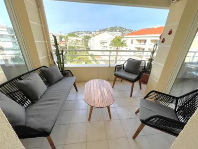 Coin salon dans l'établissement Alba DeLuxe - 3 Bedroom Pointe Croisette, by Welcome to Cannes