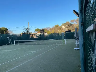 Tennis ou squash au sein de l'appartement ou à proximité