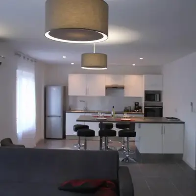 Appart dans maison 2 km de la plage