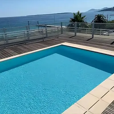 Rooftop pool