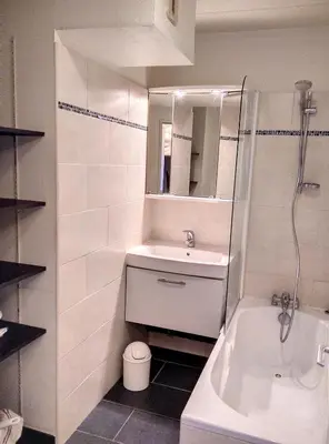 Salle de bains dans l'établissement Résidence Graziella Studio 121