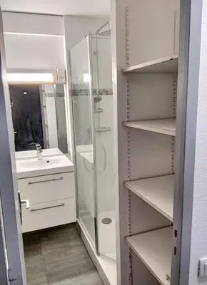 Salle de bains dans l'établissement Résidence Graziella Studio 308
