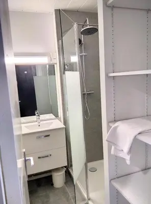 Salle de bains dans l'établissement Résidence Graziella Studio 504