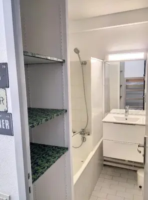Salle de bains dans l'établissement Résidence Graziella Studio 306