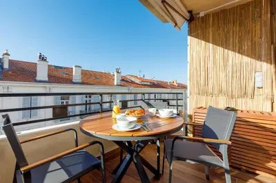 Balcon ou terrasse dans l'établissement Citybeach SOHA- Rue d'Antibes - 2 BdR 2 BthR 1 toil - Clim Terrace Parking Elevator