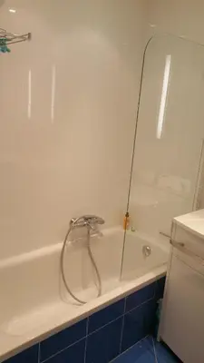 Salle de bains dans l'établissement Moderne Appartement Cannes Californie