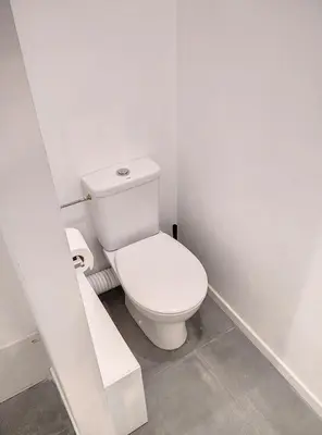 Salle de bains dans l'établissement Résidence le Serra