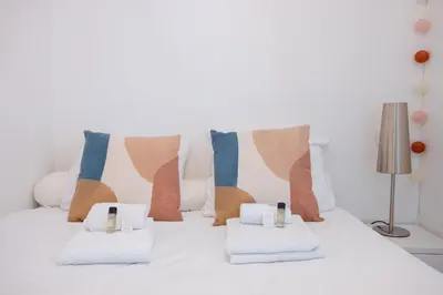 Un ou plusieurs lits dans un hébergement de l'établissement The Beach Cocoon – Sea View & Calm