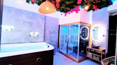 Salle de bains dans l'établissement KosyKasa SPA