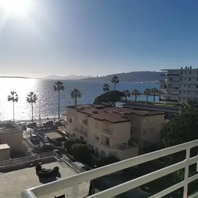 JUAN LES PINS 2P Le Tropique
