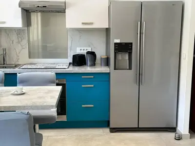 Cuisine ou kitchenette dans l'établissement Cosy Studio à deux pas de la plage, de la gare et du palais des congrès