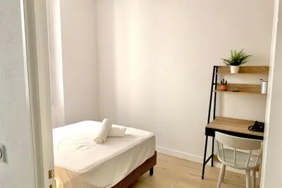 Un ou plusieurs lits dans un hébergement de l'établissement Chez Thibault brand new one-bedroom apartment in Antibes