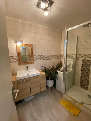 Salle de bains dans l'établissement Chez Mathys