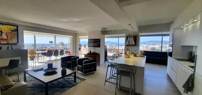 Coin salon dans l'établissement Villa sur le toit - Vue mer exceptionnelle