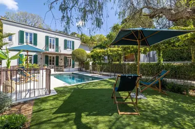 Piscine de l'établissement Luxurious Villa with heated pool 5BR-10p - Cannes ou située à proximité