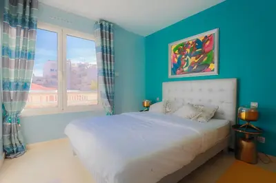 Un ou plusieurs lits dans un hébergement de l'établissement CROISETTE AZUR ONE BEDROOM APARTMENT WITH TERRACE